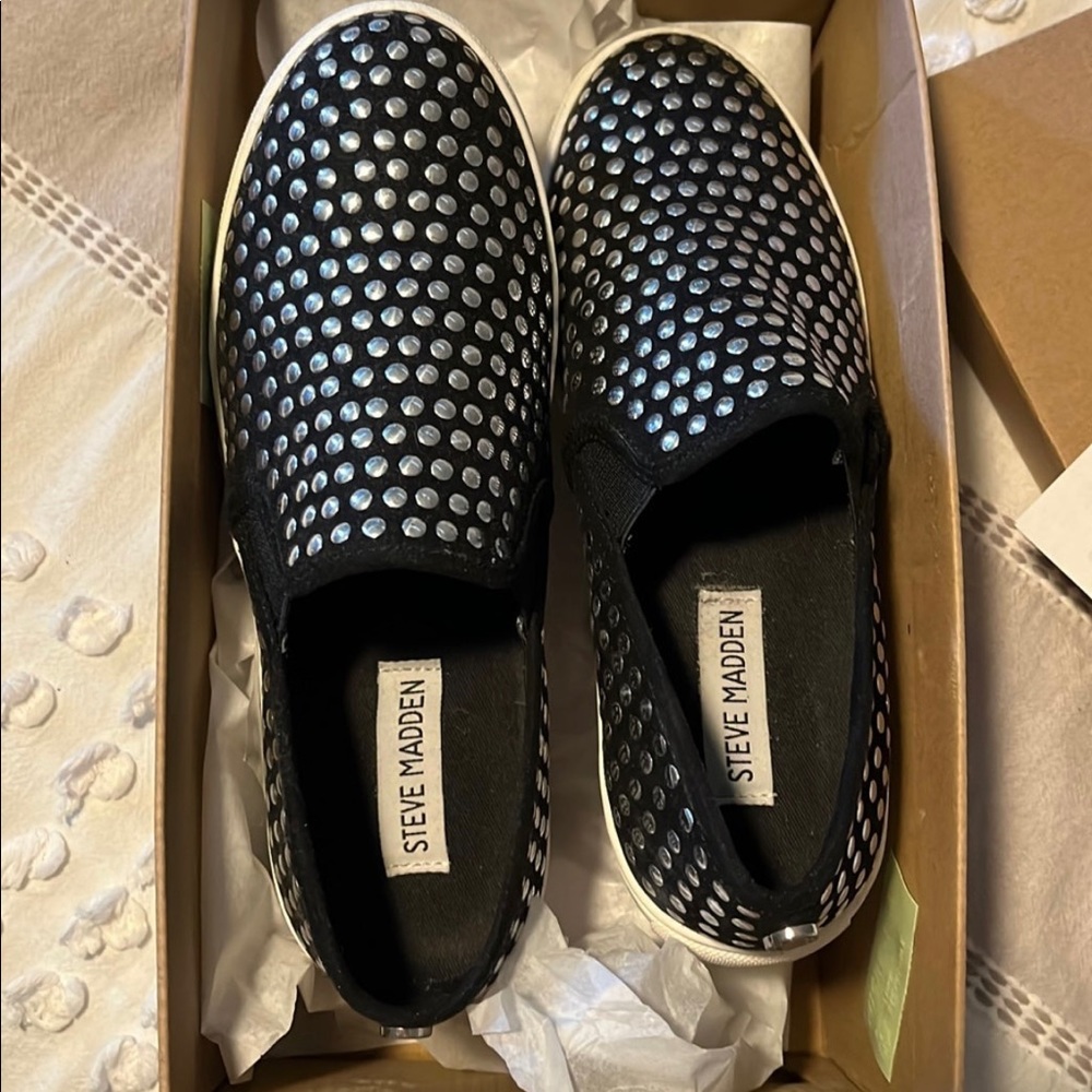 Steve Madden sneakers